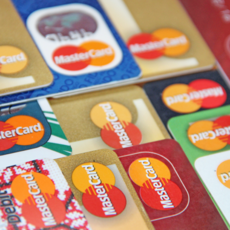 Mastercard quickens the transition to sustainable plastics for cards